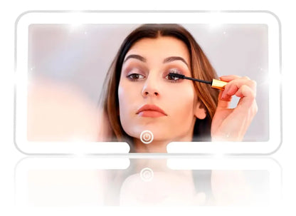 VanityClip | Espejo LED para auto, belleza donde sea.